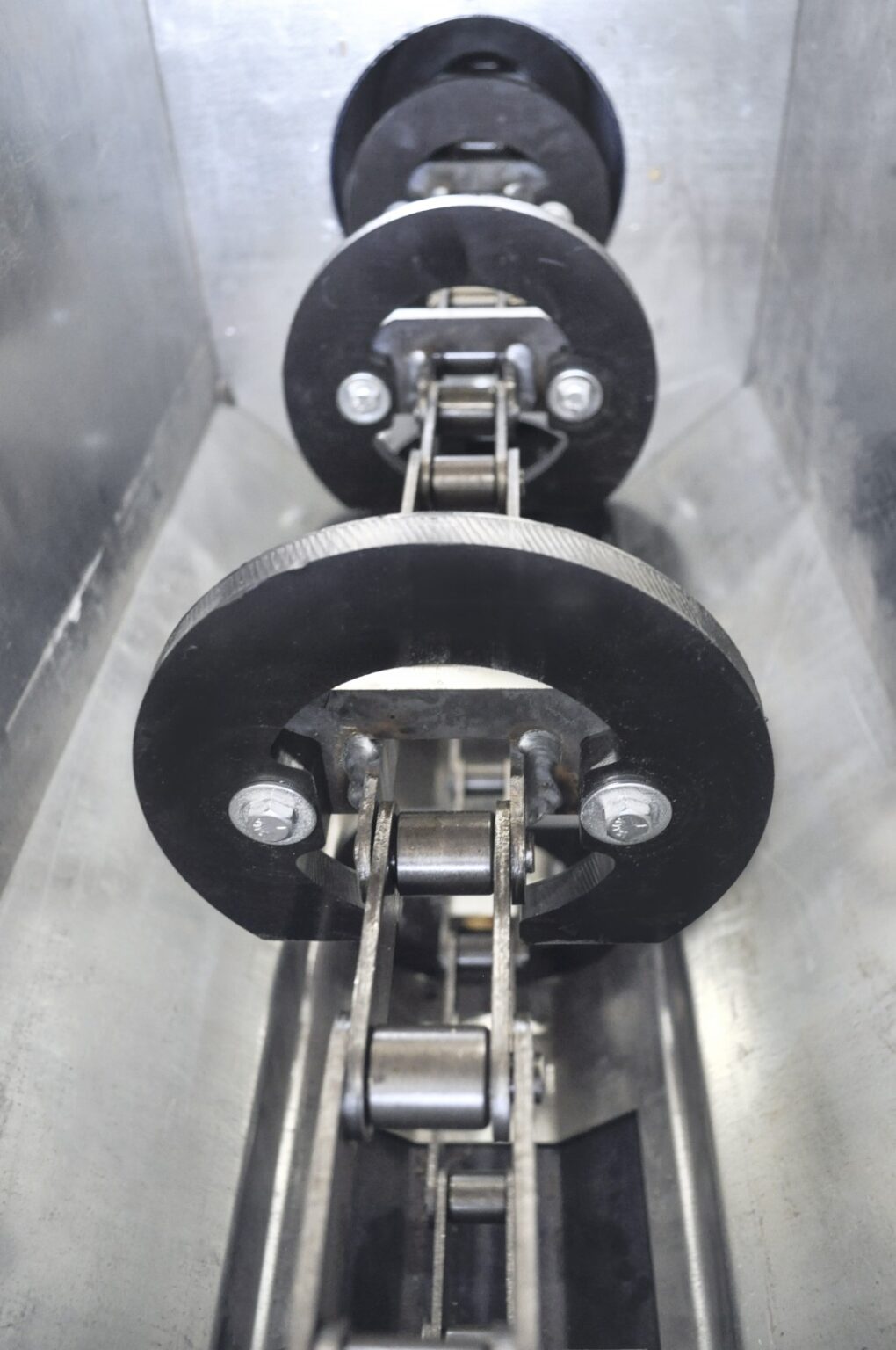 Double Barrel Chain Conveyor - Sudenga Industries Inc.