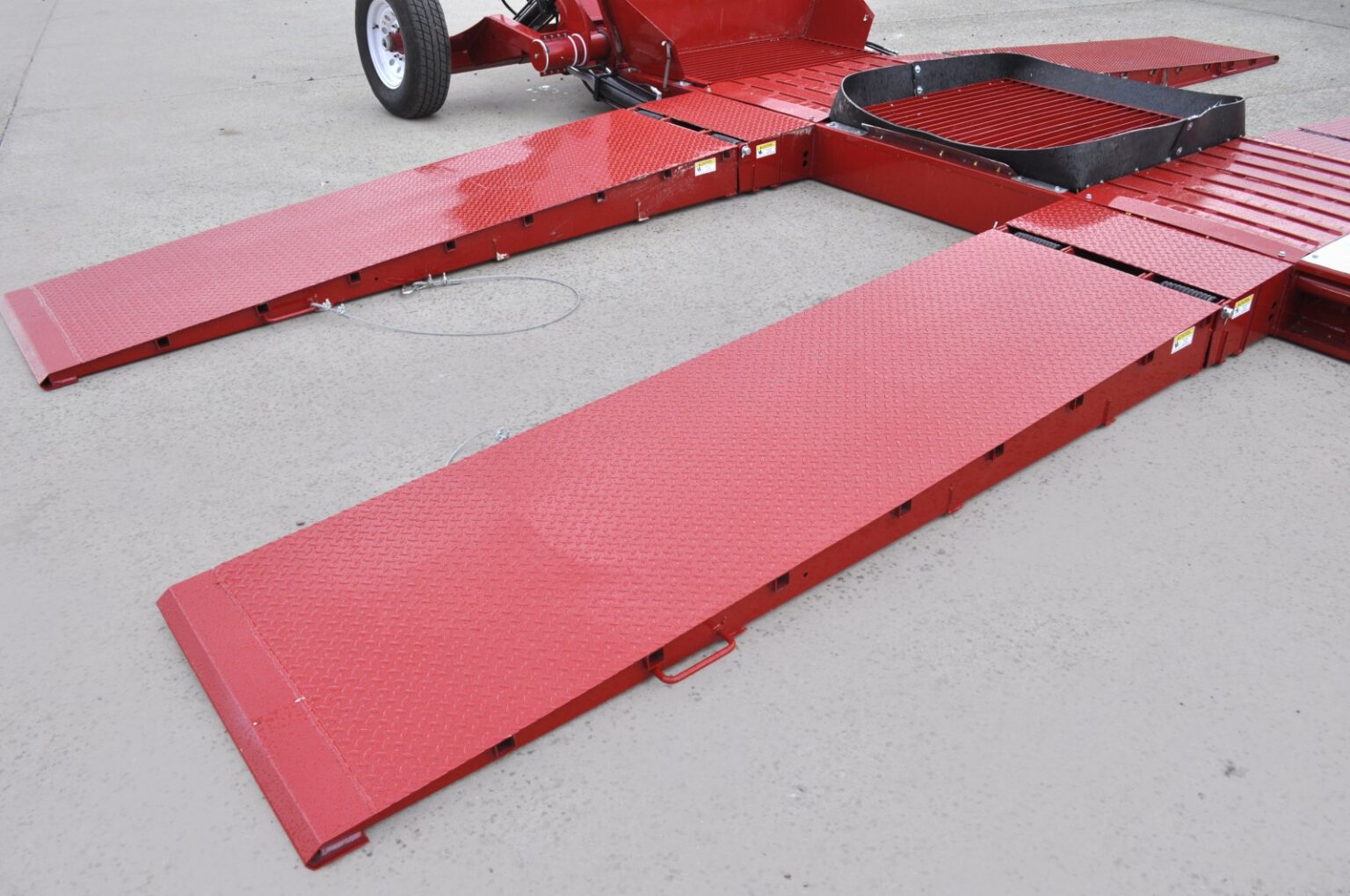 Drive Over Hopper 125 Sudenga Industries Inc.