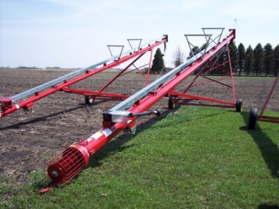 Longer length 51' through 71' TD450A augers are versatile solutions for filling bins.