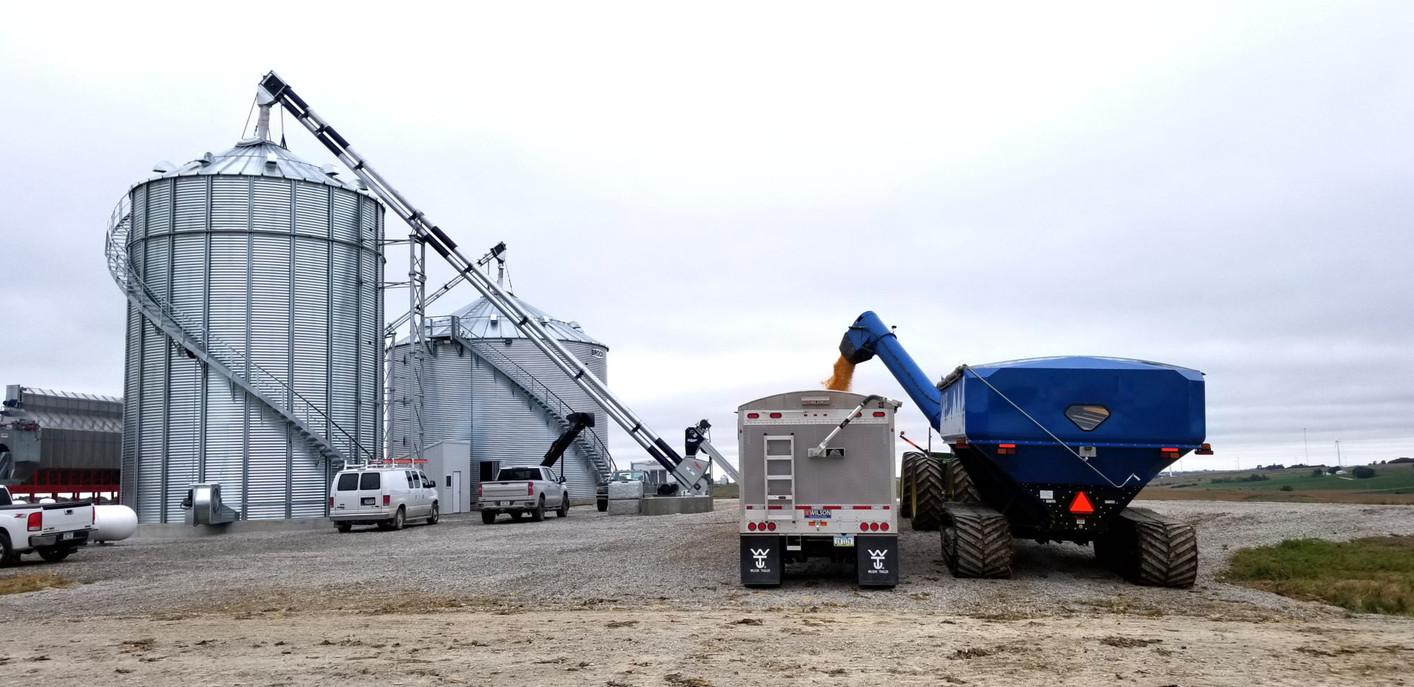 Low-Profile Chain Conveyors - Sudenga Industries Inc.