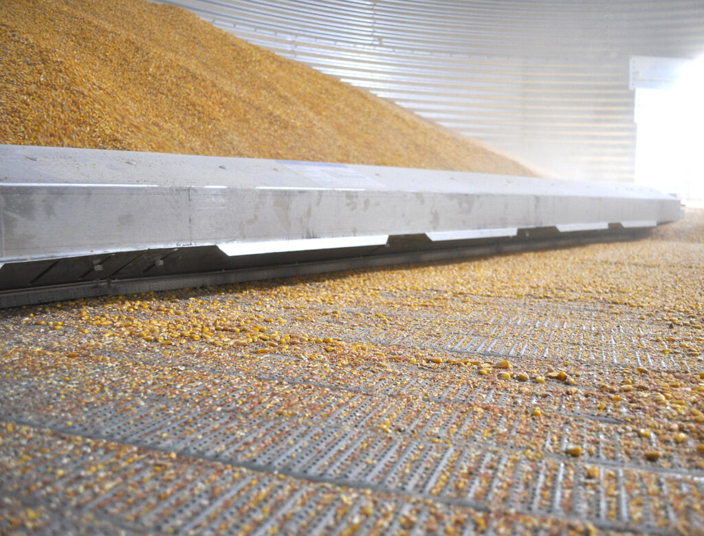 Grain Bin Unloading Systems - Sudenga Industries Inc.
